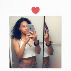 Meet your Posher, Khaila